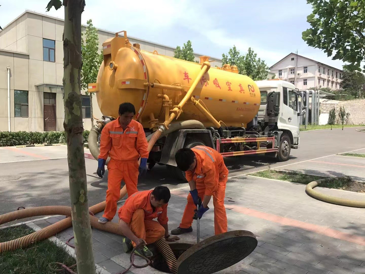 仁和化粪池清理与5-8吨吸粪车施工效率分析
